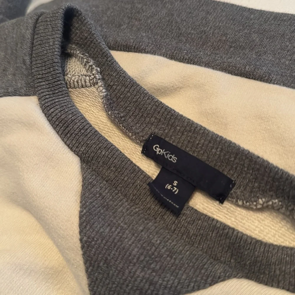 GAP excellent pullover